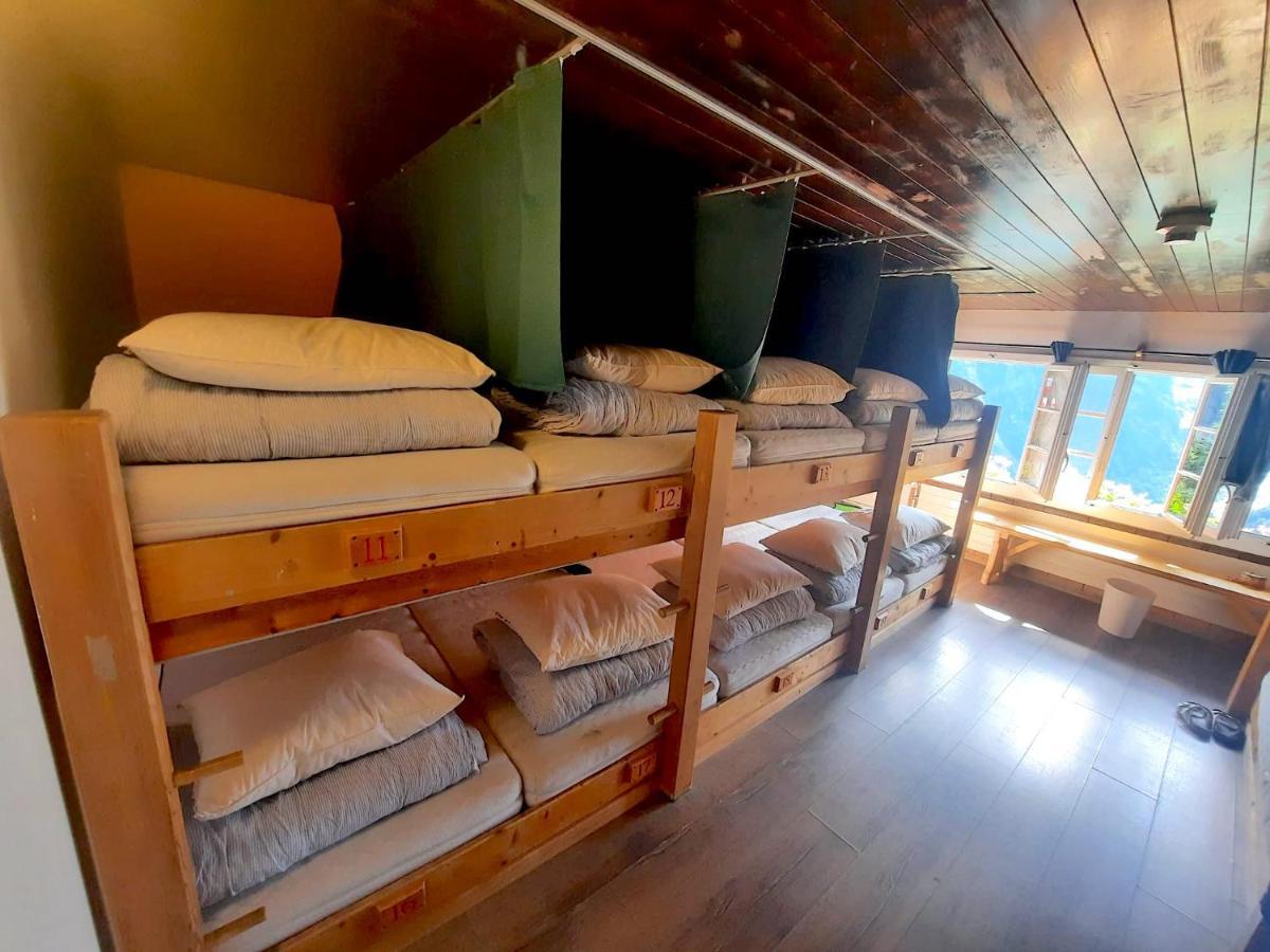 Mountain Hostel Gimmelwald Eksteriør billede